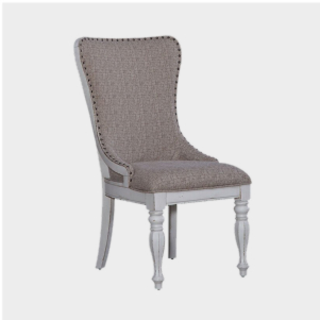 Chairs & Benches category